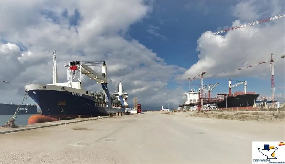 El portacontenedores Chopin se pone a punto en Cernaval