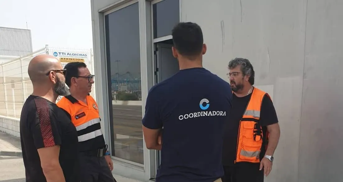 Coordinadora TPA, con trabajadores de Ombuds.2