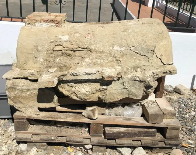 Fundación Cepsa y la Junta rehabilitan un monumento funerario romano de Carteia