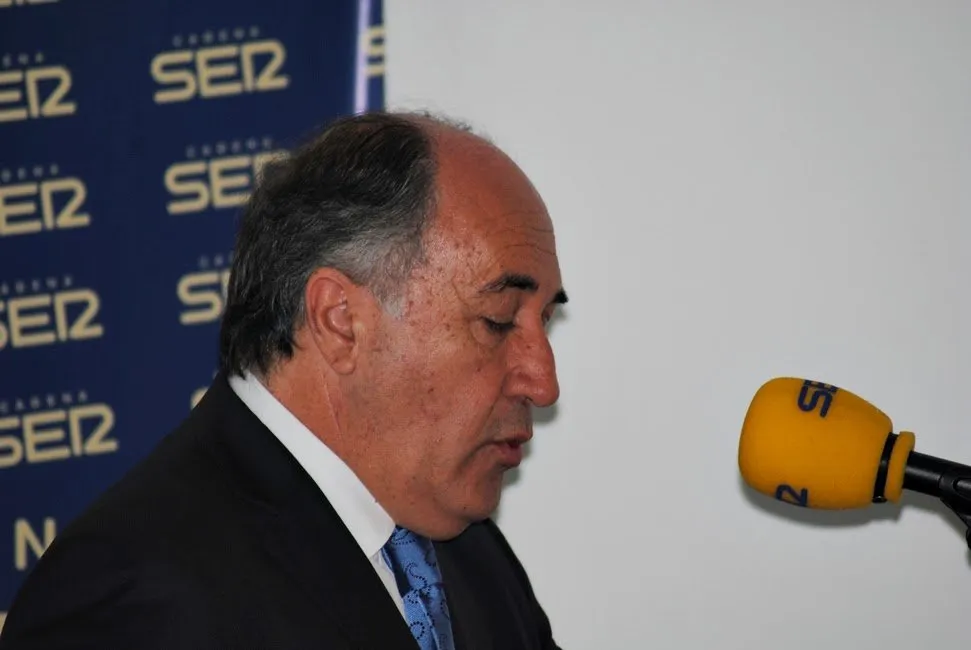 Landaluce pide a Grande-Marlaska e Illa que expliquen los planes del Gobierno para controlar el tránsito de viajeros magrebíes