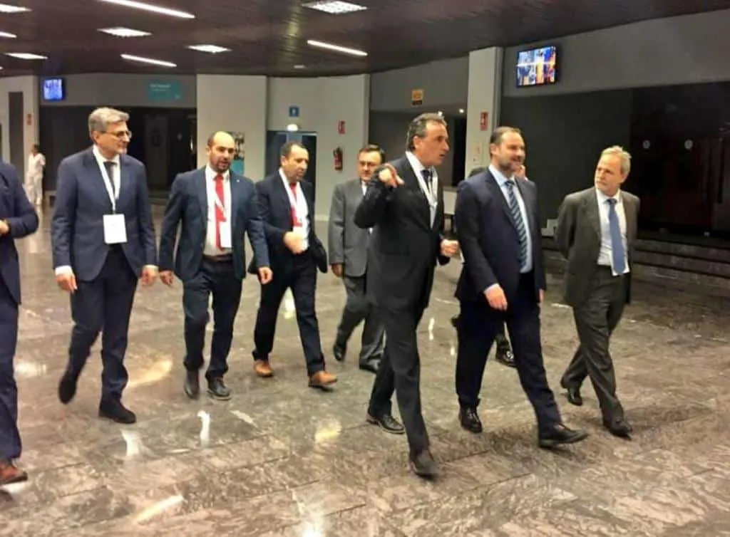El secretario general de la OMI visita el puerto de Algeciras