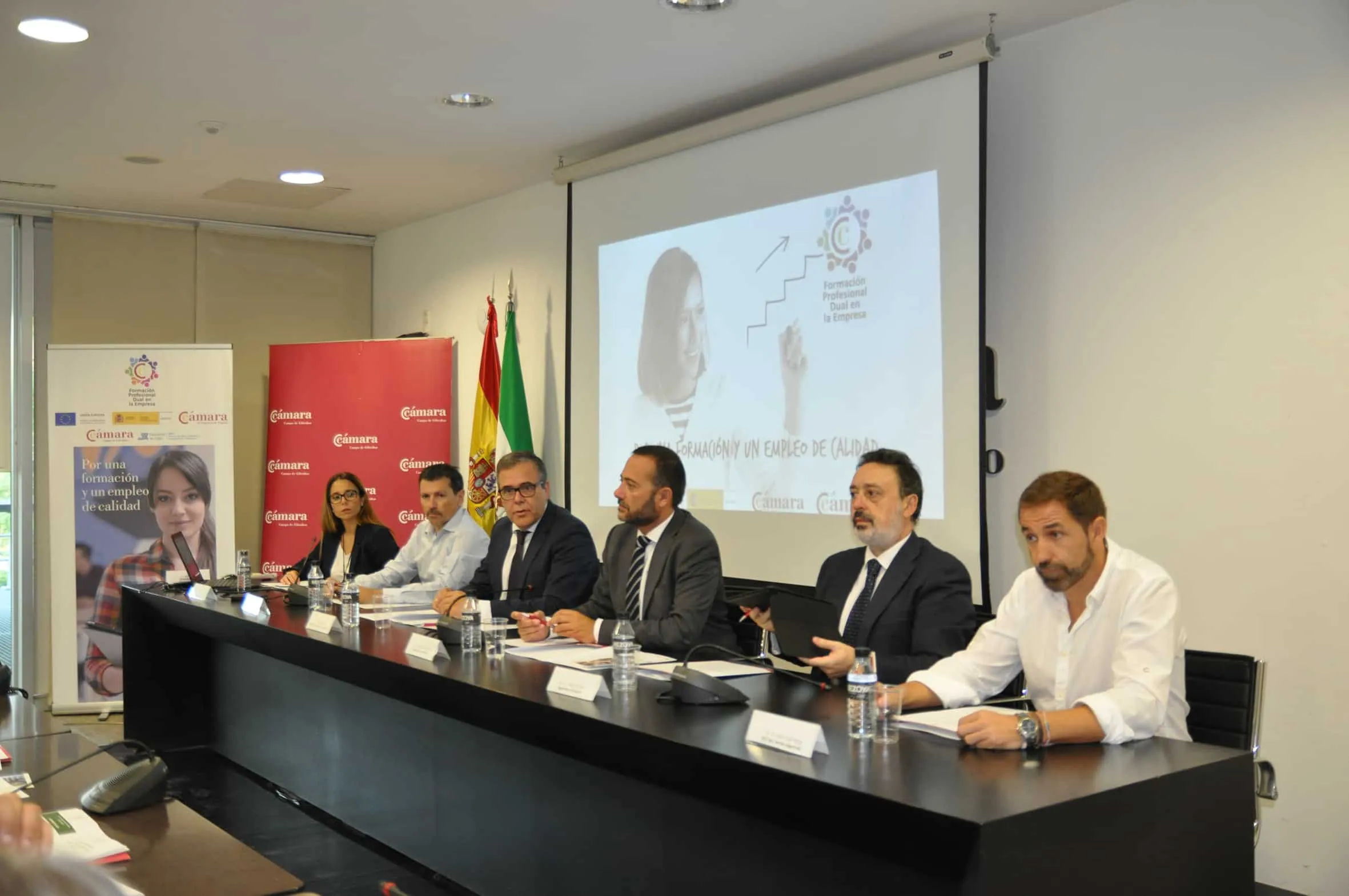 Medio centenar de empresarios se forman profesionalmente en la Cámara de Comercio