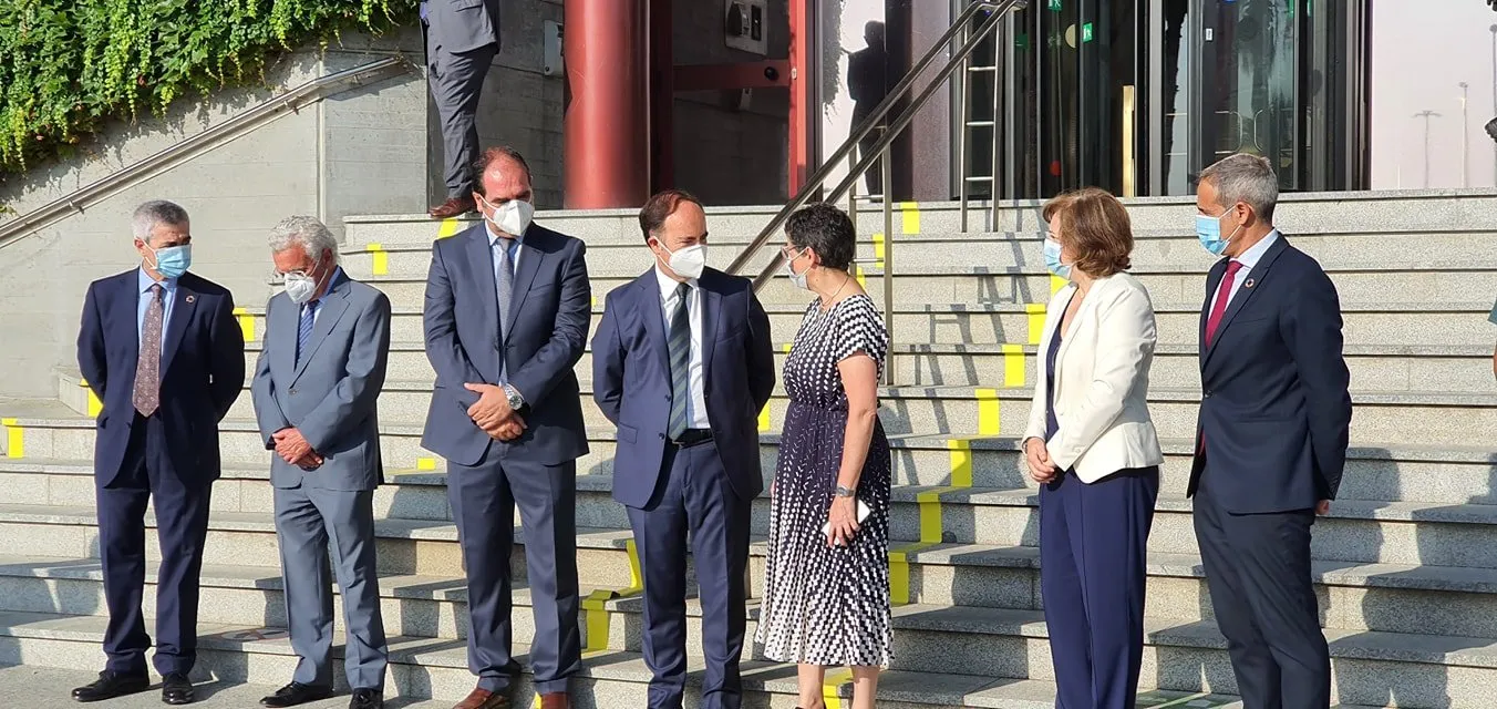 Gerardo Landaluce pide a la ministra de Asuntos Exteriores la inclusión de la conexión ferroviaria con Madrid en el Fondo Europeo de Recuperación