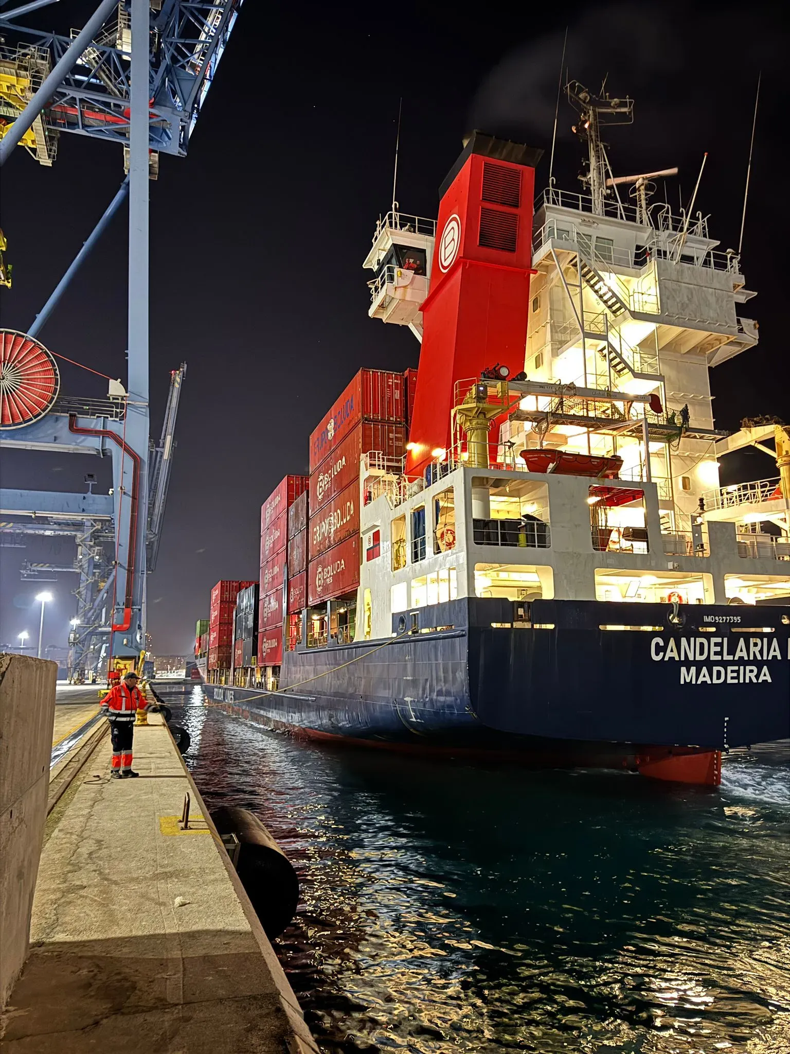El Puerto de Alicante consolida una nueva línea regular con Dakar para reforzar su tráfico hortofrutícola