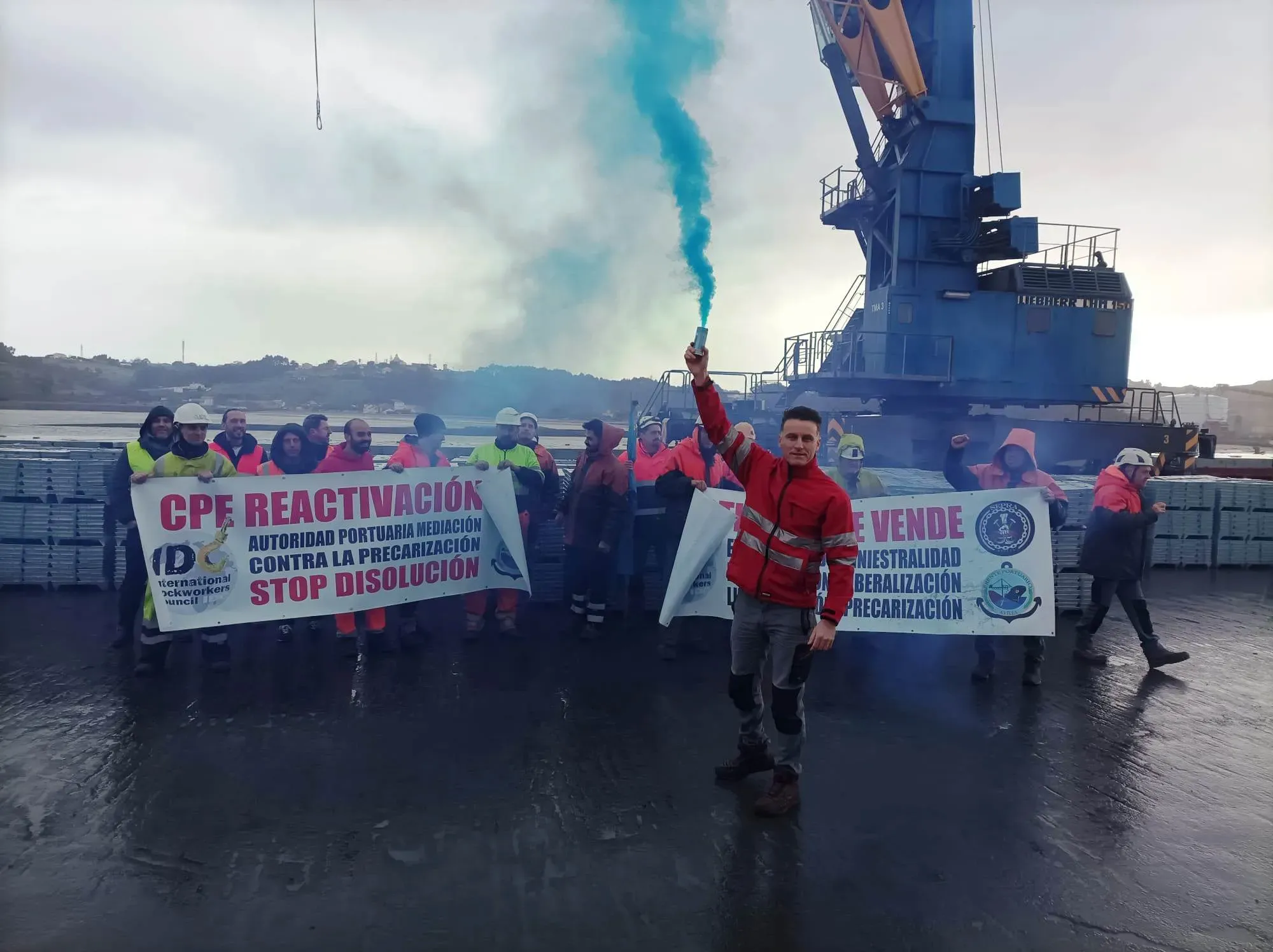 Los estibadores del Puerto de Avilés inician su segunda semana de huelga sin avances en la negociación