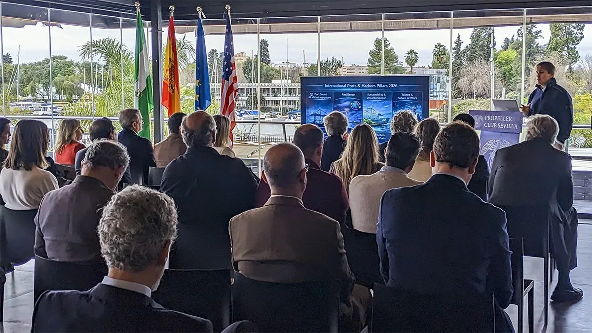 Óscar Pernía analiza en el Propeller Sevilla las oportunidades y retos de la transformación digital en el sector portuario