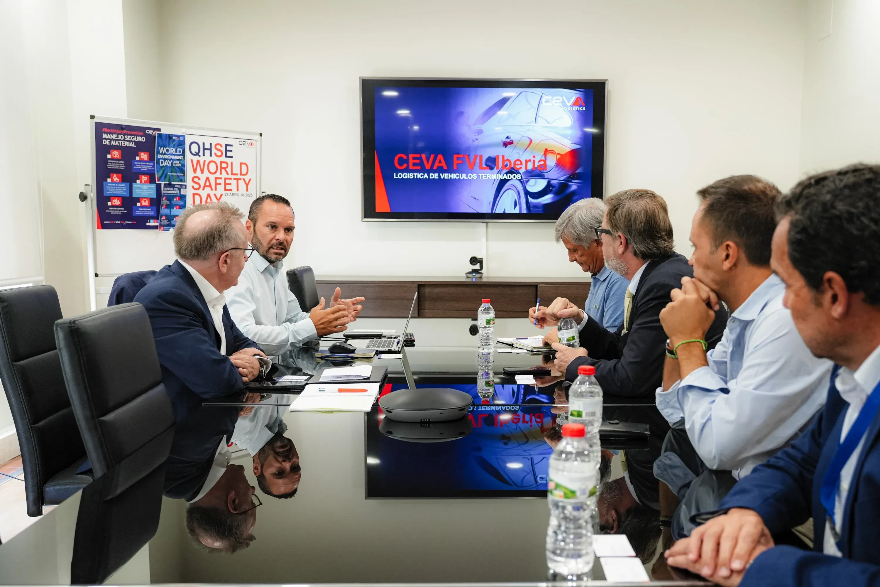El Puerto de Tarragona y CEVA Logistics refuerzan su colaboración en la gestión de vehículos acabados