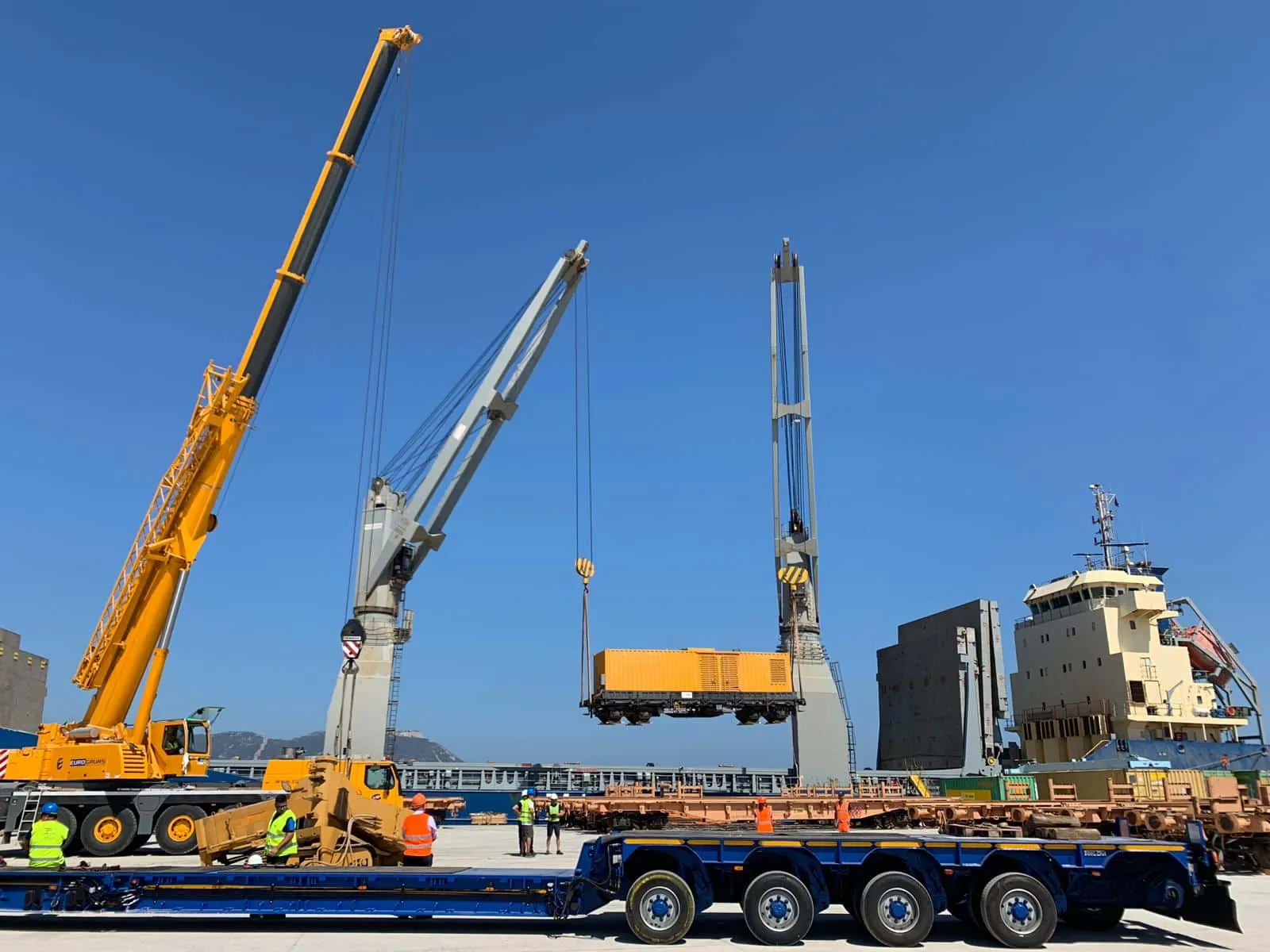 Las empresas del puerto de Algeciras, a la vanguardia de las “operaciones de Project Cargo”